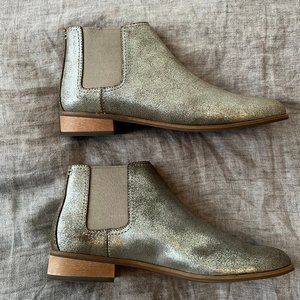 Frye and Co. Women's Mila Chelsea Boot, Pewter